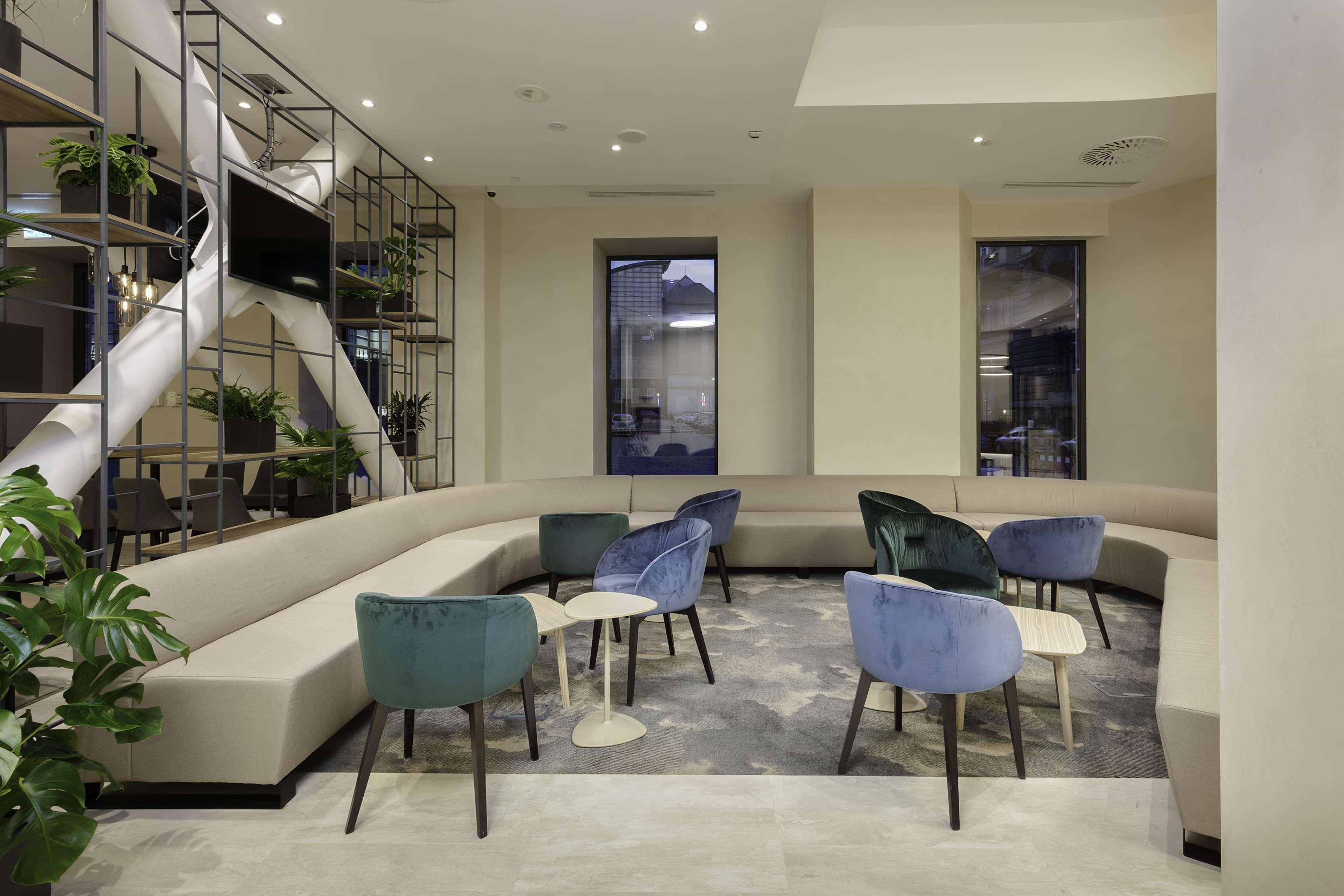 Hilton Garden Inn Bucharest Old Town Esterno foto