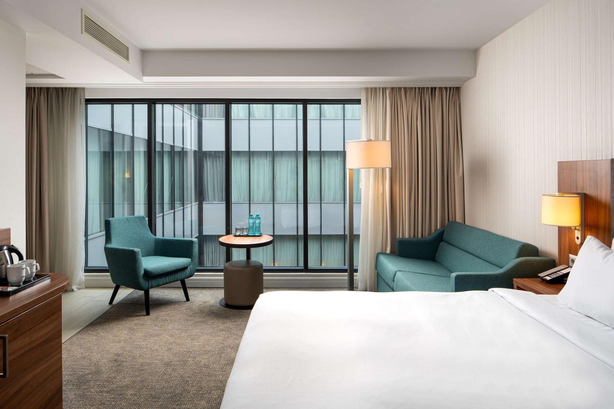 Hilton Garden Inn Bucharest Old Town Esterno foto