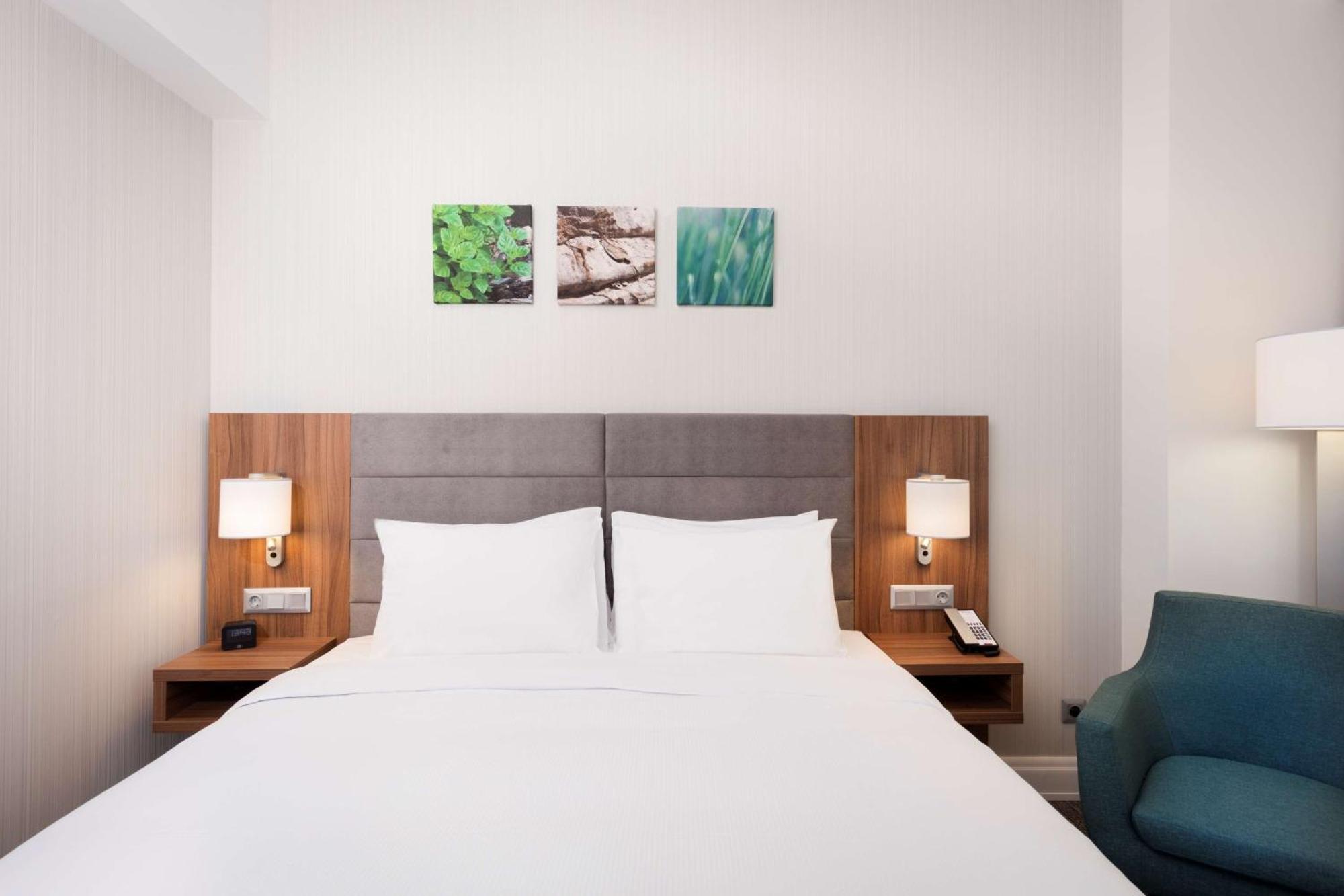 Hilton Garden Inn Bucharest Old Town Esterno foto
