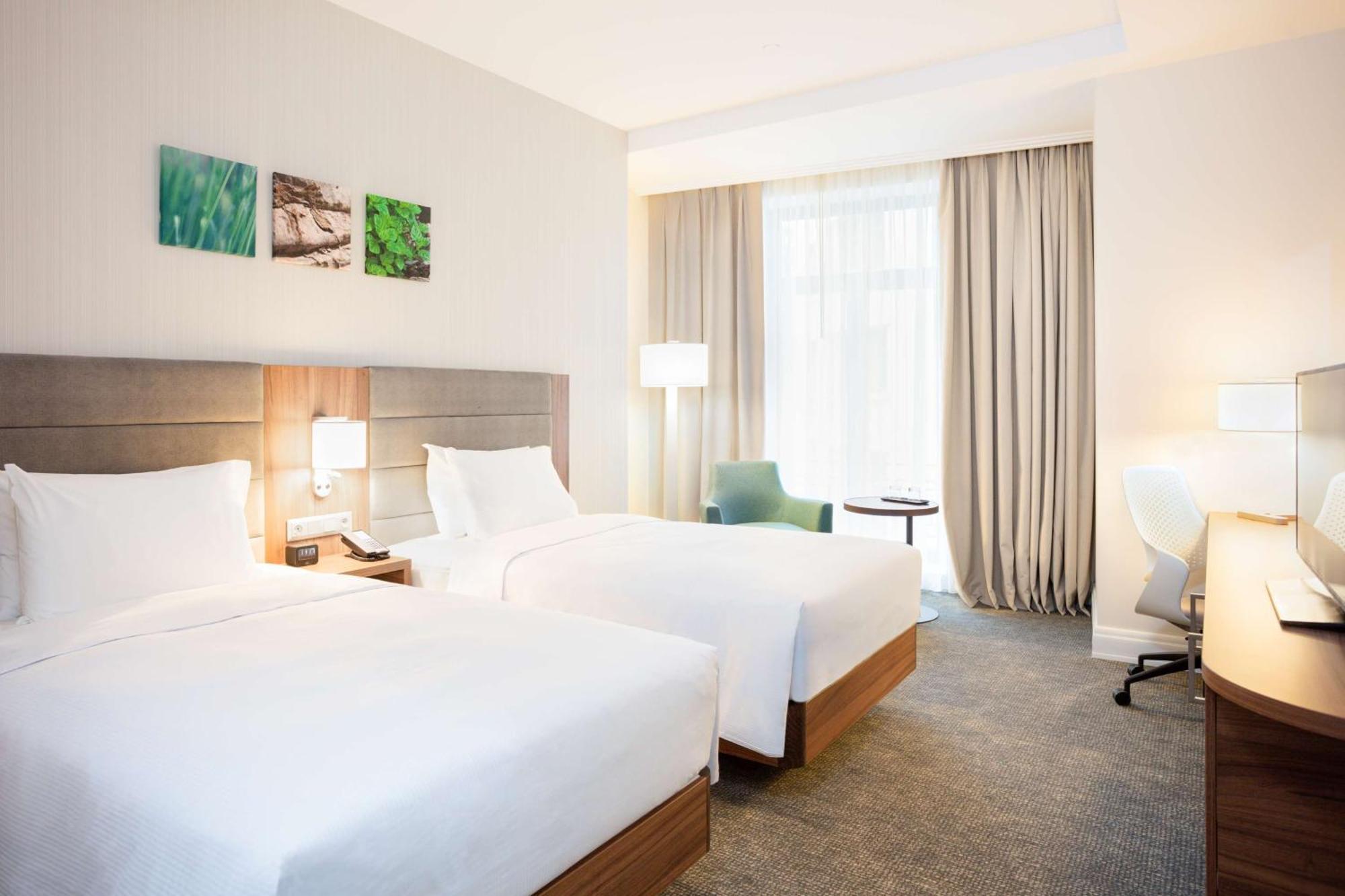 Hilton Garden Inn Bucharest Old Town Esterno foto